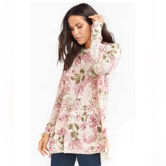 Show Me Your MuMu Bonfire Sweater
Hydrangea Blooms Floral
Knit Size Small - Picture 4 of 16